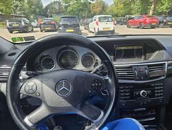 Zilver Gebruikt 2009 Mercedes E350 Avantgarde Sedan | € 6.000 (Goede deal)