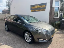 Grijs Gebruikt 2015 Ford Focus Titanium Hatchback | € 3.999 (Super prijs)