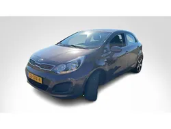 Bruin Gebruikt 2011 Kia Rio Comfort Hatchback | € 12.250 (Eerlijke prijs)