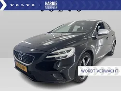 Zwart Gebruikt 2019 Volvo V40 Stationwagen | € 22.694 (Iets duurder)