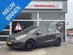 Wit Gebruikt 2011 Kia Rio 2 Hatchback | € 5.249 (Eerlijke prijs)