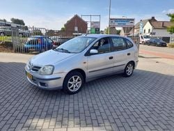 Grijs Gebruikt 2003 Nissan Almera Tino Visia MPV | € 1.750 (Eerlijke prijs)