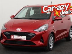 Rood Gebruikt 2023 Hyundai i10 Essential Hatchback | € 12.895 (Eerlijke prijs)
