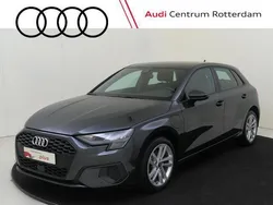 Grijs Gebruikt 2021 Audi A3 Sportback Basis Hatchback | € 26.750 (Eerlijke prijs)