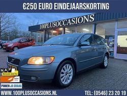Groen (metallic) Gebruikt 2005 Volvo V50 Momentum Stationwagen | € 2.995 (Goede deal)