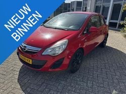 Rood Gebruikt 2013 Opel Corsa Selection Hatchback | € 4.500 (Eerlijke prijs)