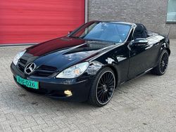 Zwart Gebruikt 2004 Mercedes SLK200 Cabriolet | € 6.450 (Eerlijke prijs)