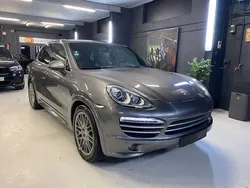 Grijs Gebruikt 2015 Porsche Cayenne Platinum Edition SUV | € 24.500 (Eerlijke prijs)