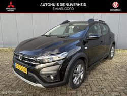 Zwart Gebruikt 2021 Dacia Sandero Essentiel Hatchback | € 14.450 (Eerlijke prijs)