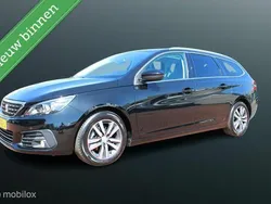 Zwart Gebruikt 2019 Peugeot 308 Premium Stationwagen | € 12.895 (Iets duurder)
