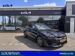 Zwart metallic Gebruikt 2025 Kia Ceed Hatchback | € 39.990