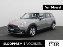 Grijs Gebruikt 2022 Mini Cooper Clubman Essential Stationwagen | € 23.900 (Eerlijke prijs)