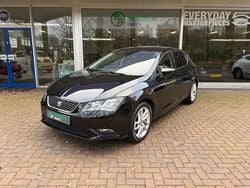 Zwart Gebruikt 2014 Seat Leon Style Hatchback | € 9.990 (Eerlijke prijs)