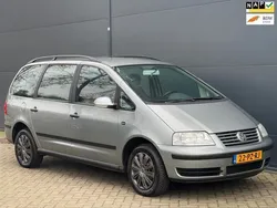Grijs Gebruikt 2005 VW Sharan MPV | € 1.945