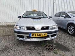 Grijs Gebruikt 2000 Mitsubishi Carisma Hatchback | € 1.050