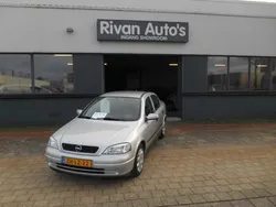Grijs, metallic lak Gebruikt 1999 Opel Astra Sedan | € 2.950 (Duur)