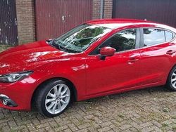 Gebruikt 2015 Mazda 3 Sedan | € 10.995 (Eerlijke prijs)