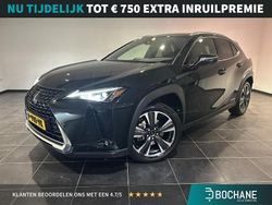 Zwart Gebruikt 2022 Lexus UX SUV | € 30.945 (Goede deal)
