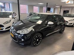 Zwart (metallic) Gebruikt 2011 Citroën DS3 So Chic Hatchback | € 3.799 (Eerlijke prijs)