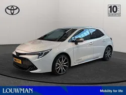 Grijs, metallic lak Gebruikt 2025 Toyota Corolla Hybrid Sport Hatchback | € 42.990