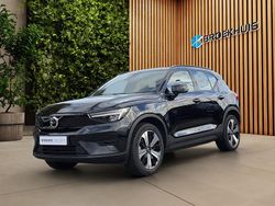 Zwart Gebruikt 2022 Volvo XC40 Core SUV | € 29.900