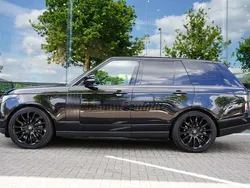 Zwart, metallic lak Gebruikt 2018 Land Rover Range Rover SUV | € 44.888 (Super prijs)
