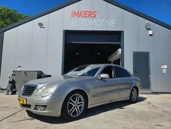 Grijs Gebruikt 2006 Mercedes E220 Avantgarde Sedan | € 4.500 (Eerlijke prijs)