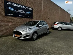 Grijs, metallic lak Gebruikt 2017 Ford Fiesta Style Hatchback | € 8.450 (Super prijs)