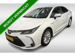 Wit Gebruikt 2020 Toyota Corolla Business Edition Sedan | € 18.990 (Eerlijke prijs)