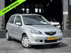Grijs Gebruikt 2004 Mazda 2 Exclusive MPV | € 2.500 (Eerlijke prijs)