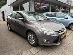 Bruin Gebruikt 2013 Ford Focus Titanium Stationwagen | € 1.999
