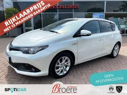 Wit Gebruikt 2018 Toyota Auris Hatchback | € 16.500 (Eerlijke prijs)