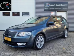Grijs Gebruikt 2014 Skoda Octavia Ambition Stationwagen | € 10.750 (Iets duurder)