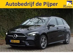 Zwart, metallic lak Gebruikt 2022 Mercedes B250 AMG line MPV | € 32.955 (Iets duurder)