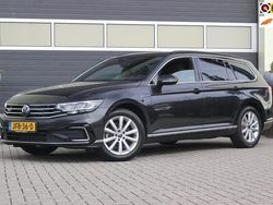 Grijs Gebruikt 2020 VW Passat Business Stationwagen | € 19.900 (Goede deal)