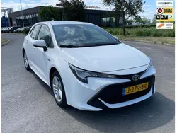 Wit Gebruikt 2020 Toyota Corolla Business Edition Hatchback | € 18.950 (Eerlijke prijs)