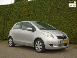 Zilver Gebruikt 2007 Toyota Yaris Sol Hatchback | € 3.450 (Eerlijke prijs)