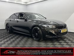 Zwart Gebruikt 2025 BMW 318 Sedan | € 44.950 (Iets duurder)