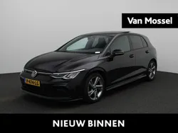 Zwart Gebruikt 2022 VW Golf VIII Business+ Hatchback | € 29.900 (Iets duurder)