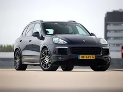 Blauw, metallic lak Gebruikt 2015 Porsche Cayenne SUV | € 26.500 (Iets duurder)