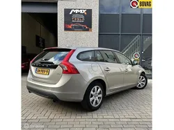 Grijs Gebruikt 2011 Volvo V60 Momentum Stationwagen | € 6.499 (Goede deal)