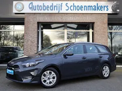 Grijs Gebruikt 2023 Kia Ceed Stationwagen | € 19.990 (Eerlijke prijs)