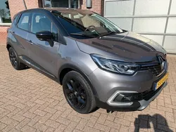 Grijs Gebruikt 2017 Renault Captur Dynamique SUV | € 13.350 (Eerlijke prijs)