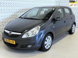 Grijs Gebruikt 2008 Opel Corsa Enjoy Hatchback | € 999 (Goede deal)