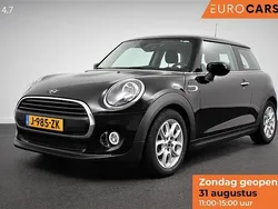 Zwart Gebruikt 2019 Mini ONE Salt Hatchback | € 13.940 (Eerlijke prijs)