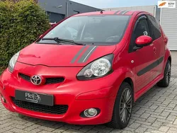Rood Gebruikt 2011 Toyota Aygo Hatchback | € 3.249 (Eerlijke prijs)