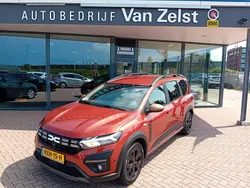 Bruin Gebruikt 2024 Dacia Jogger Extreme MPV | € 23.950 (Iets duurder)