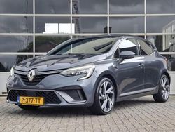 Grijs Gebruikt 2022 Renault Clio V R.S. Hatchback | € 16.300 (Iets duurder)
