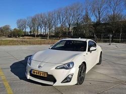 Wit Gebruikt 2015 Toyota GT86 GT Coupé | € 20.495 (Eerlijke prijs)