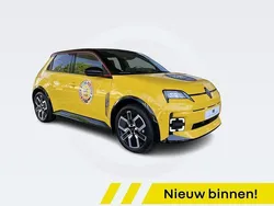 Twotone jaune pop ! / noir ét Nieuw 2024 Renault R5 Iconic Hatchback | € 31.995